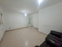 Reus-Piso en venta de 2 habitaciones zona centro photo 0