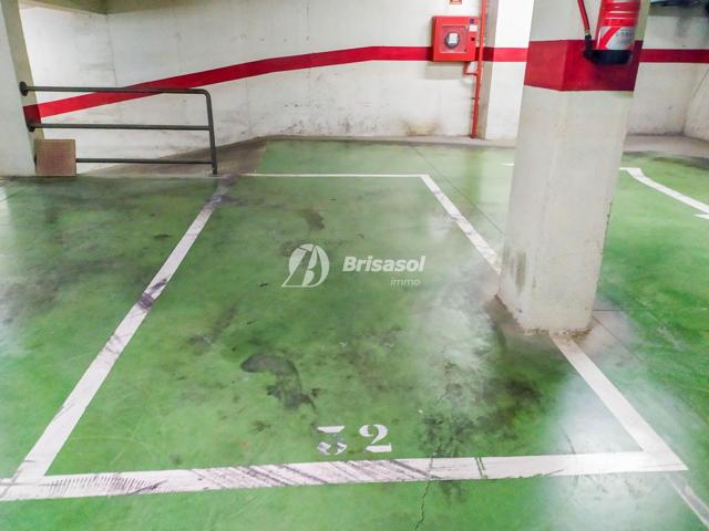 Tarragona - Plaza de parking en el centro photo 0