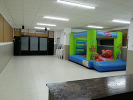 Local comercial en venta en Almazora photo 0