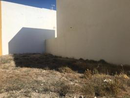 SOLAR SITUADO A ESCASOS METROS DE LA ZONA NUEVA DEL PARQUE DE LA VENTA DEL VISO photo 0