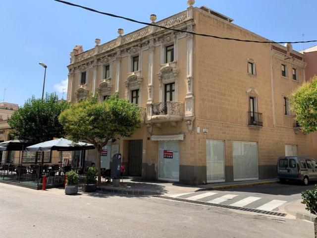 EDIFICIO COMERCIAL EMBLEMÁTICO photo 0