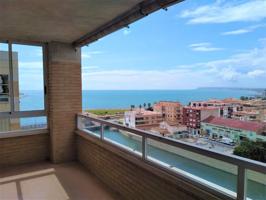 FANTÁSTICA VIVIENDA FRENTE AL MAR EN URBANIZACIÓN Y CON PLAZA DE GARAJE photo 0