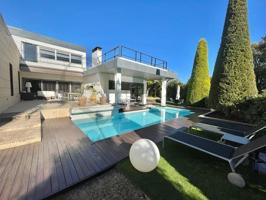 Exclusivo Chalet en Valverde Nuevo: Lujo, Confort y Ubicación Estratégica photo 0