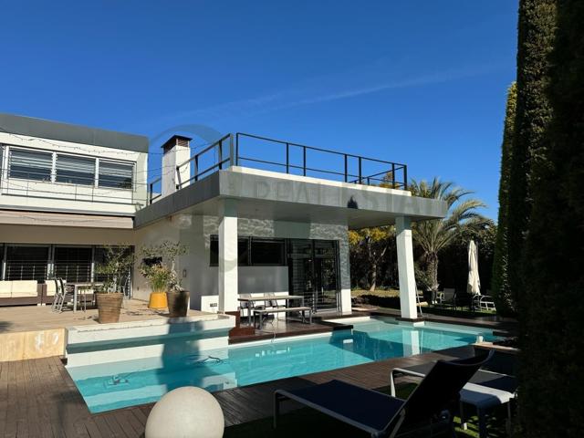 Exclusivo Chalet en Valverde Nuevo: Lujo, Confort y Ubicación Estratégica photo 0