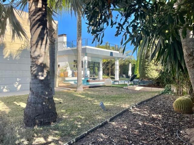 Exclusivo Chalet en Valverde Nuevo: Lujo, Confort y Ubicación Estratégica photo 0