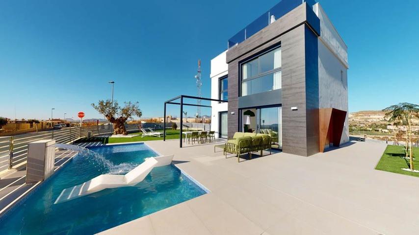 Exclusivo chalet independiente en Mutxamel con parcela privada y piscina photo 0