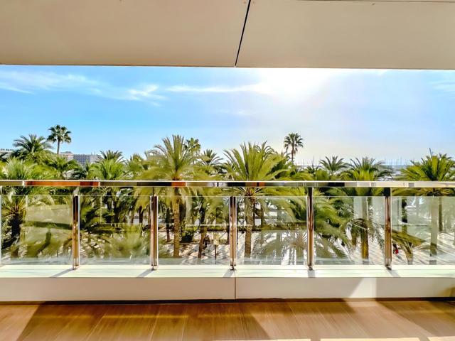 🌟 Elegancia Frente al Mediterráneo: Vivienda de Lujo con Terraza en la Explanada de Alicante 🌊 photo 0