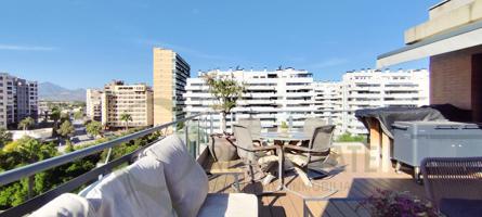 Amplio piso de 3 dormitorios en urbanización de lujo en PAU 5, Playa de San Juan photo 0