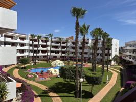 Piso en urbanización con piscina en Orihuela Costa photo 0