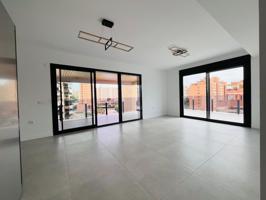 Piso ideal en San Juan con 3 habitaciones, 2 baños, terraza y piscina comunitaria photo 0