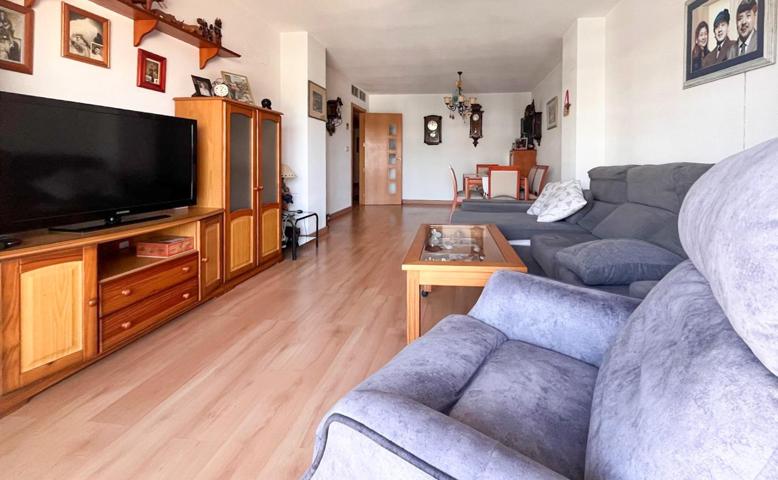 Piso ideal de 3 habitaciones en plena calle principal de San Vicente del Raspeig photo 0