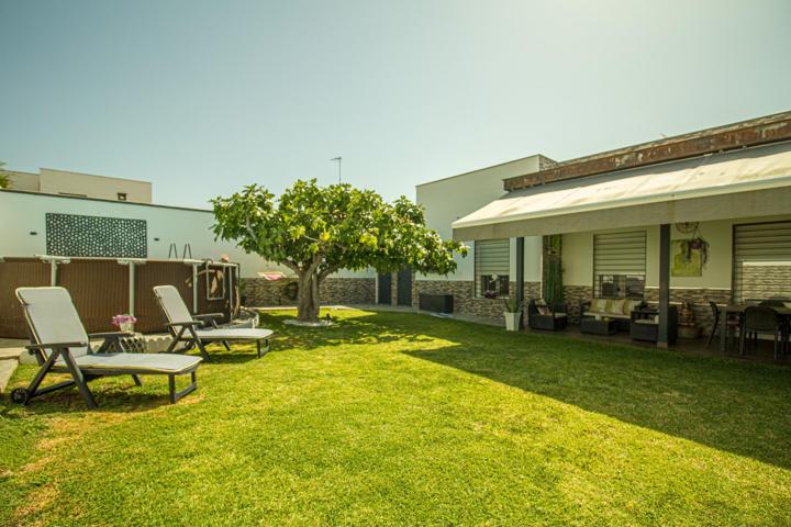 CHALET INDIVIDUAL EN PARCELA DE 500 M2, URBANIZACION GUADIANA photo 0
