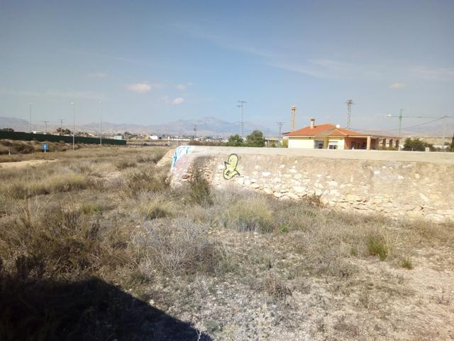 TERRENO INDUSTRIAL URBANIZABLE EN SAN VICENTE JUNTO A AUTOVIA photo 0