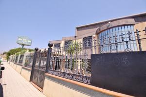 Restaurante listo para empezar a operar. Gran oportunidad. Muy bien situado Ahora sólo 399.500 € photo 0