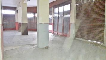 Interesante local en chaflán en una gran avenida de Benalua a 5 min de El Corte Inglés de Alicante photo 0