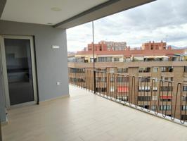 Precioso Atico en pleno centro,terraza de 15 metros,reformado,3 habitaciones,2 baños.garaje opcional photo 0