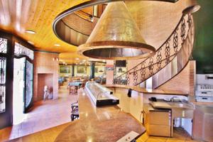 Restaurante listo para empezar a operar. Gran oportunidad. Muy bien situado Ahora sólo 399.500 € photo 0