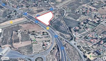 Sensacional suelo cerca del cruce de autovías en Salida norte de San Vicente photo 0
