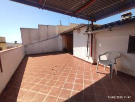 EXCLUSIVA: Grandisima casa en Castalla de 6 dormitorios, 3 baños, gran terraza y pequeño patio!!! photo 0