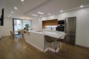 Moderna vivienda, totalmente reformada en Zona Exclusiva de Alicante photo 0