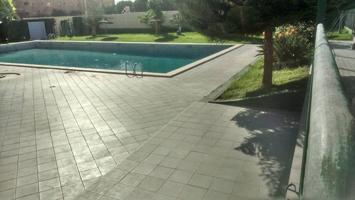Excelente piso con urbanización completa, piscina, tenis, garaje y zona infantil. ¡Se acepta alquiler con opción a compra! photo 0