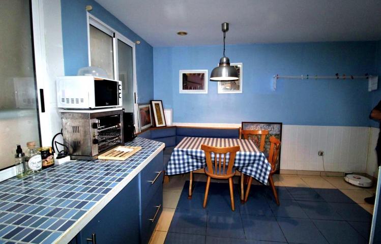 Piso En venta Calle Reyes Católicos 38, Ensanche-Diputación photo 0