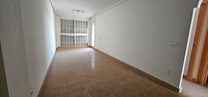 Luminoso Piso Seminuevo en San Pedro del Pinatar con Terraza photo 0