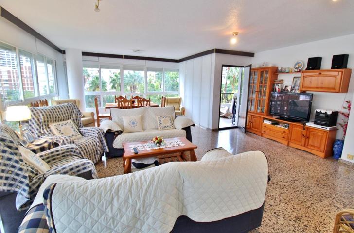 Vive la luz y el espacio en este amplio piso de Garden Playa! photo 0