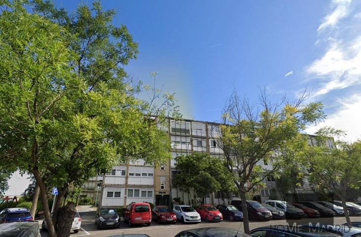 ESTUDIO HOME MADRID OFRECE vivienda de 82 m2. Ubicado en el barrio de Fuencarral. photo 0