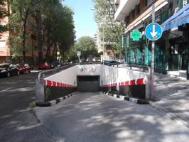 Parking Subterráneo En venta en Peñagrande, Madrid photo 0