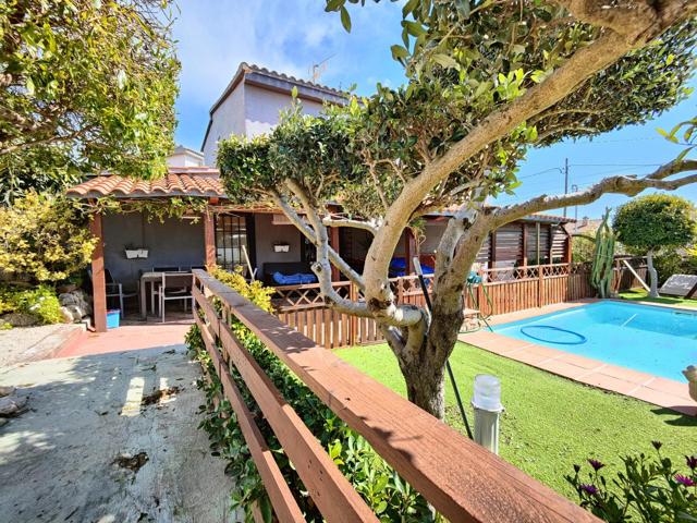 Espectacular casa en La Baronia con dos piscinas photo 0