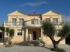 ESPECTACULAR CHALET EN BARONIA DEL MAR photo 0