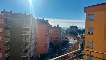 Fantástico piso en el B. Poble Sec-Igualada, a tocar del Parc Central el nuevo pulmón de la ciudad photo 0