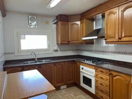 Piso En venta en Barri De Les Flors, Igualada photo 0
