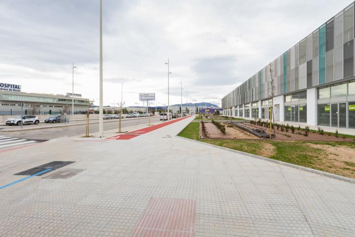 El local ideal para tu negocio enfrente del nuevo Hospital comarcal  🏥 photo 0