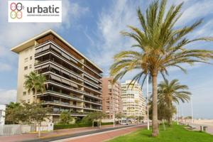 ¿TE GUSTARIA VIVIR EN EL MEJOR EDIFICIO DE LA PLAYA DE GANDIA ? photo 0