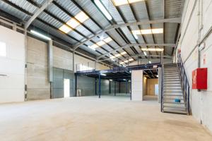 ¡OPORTUNIDAD ÚNICA! NAVE INDUSTRIAL EN BENIFLÁ – LISTA PARA ENTRAR photo 0