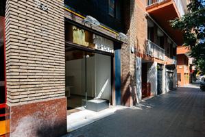 Local comercial en zona de alta actividad- Calle Nàpols photo 0
