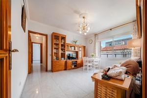 Piso En venta en Zona Centro, Santa Perpetua De Mogoda photo 0