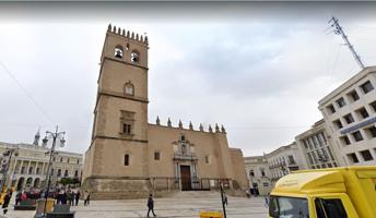 OPORTUNIDAD ÚNICA PARA INVERSORES EN EL CORAZÓN DEL CASCO ANTIGUO DE BADAJOZ photo 0