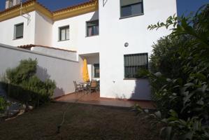 OPORTUNIDAD ADOSADO NUEVO EN LA ALBUERA (BADAJOZ) photo 0