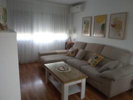 ¡Piso reformado en venta con 3 dormitorios y ascensor EN EL PROGRESO! photo 0