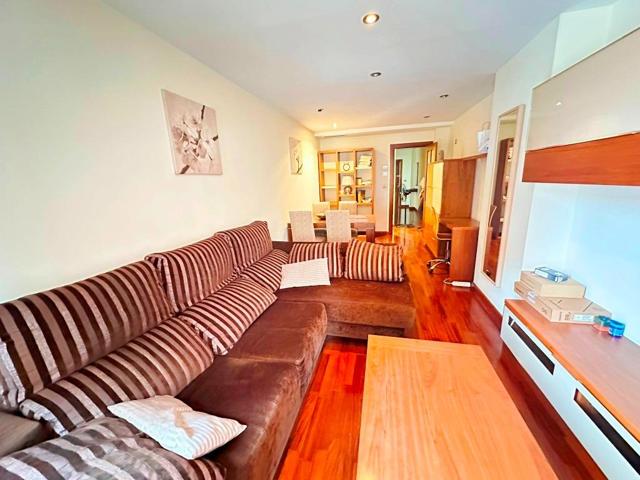 Piso en Venta en Murcia , Barrio del Carmen, 2 Habitaciones, Para Entrar a Vivir photo 0