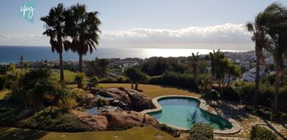 Casa En venta en Duquesa Golf, Manilva photo 0