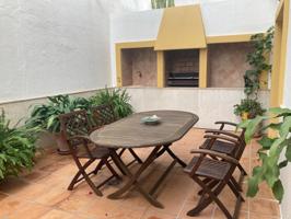 Gran adosado en centro de Estepona photo 0