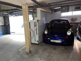Plaza de parking en venta photo 0