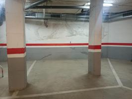 Plaza de Parking coche en venta de 19 m2 muy bien ubicada photo 0