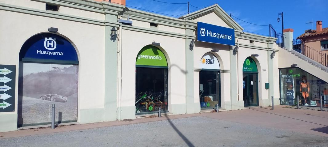 LOCAL COMERCIAL A LLOGUER photo 0