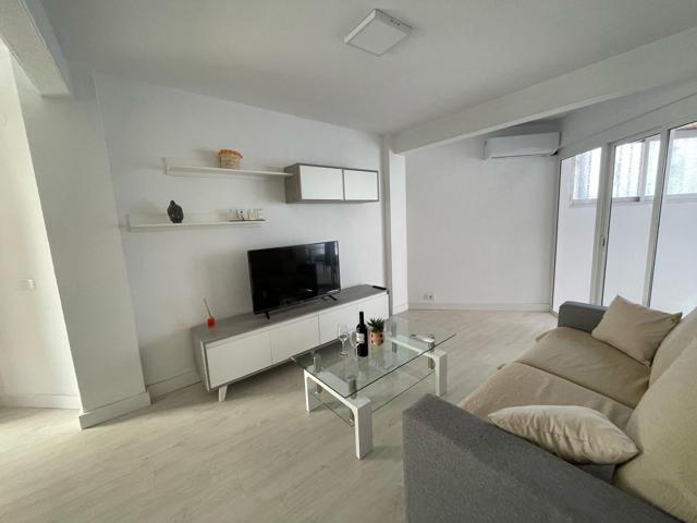OPORTUNIDAD EN LA ZONA MÁS COTIZADA DE BENIDORM photo 0