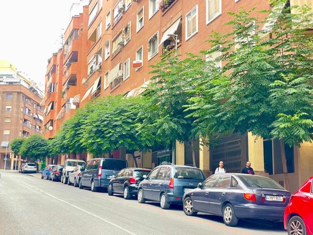 OPORTUNIDAD: Lujosa Vivienda Familiar con 3 Dormitorios y Garaje Céntrico photo 0